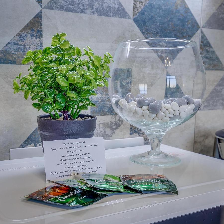 "Asaapart" Lamiya Apartment Almaty Bagian luar foto